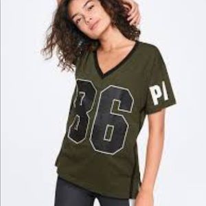 VS FOOTBALL JERSEY STYLE T-SHIRT AND BLACK LEGGING